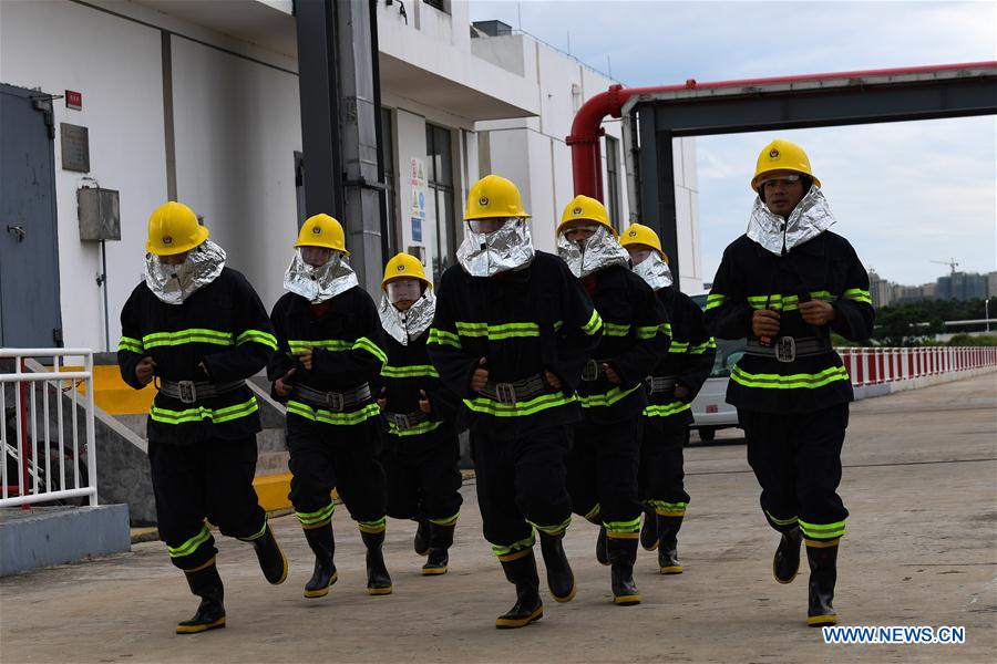 CHINA-HAIKOU-LNG CARRIER-DRILL (CN)