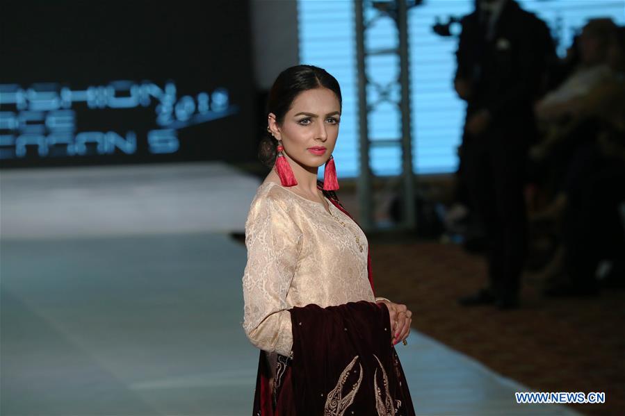 PAKISTAN-RAWALPINDI-FASHION SHOW