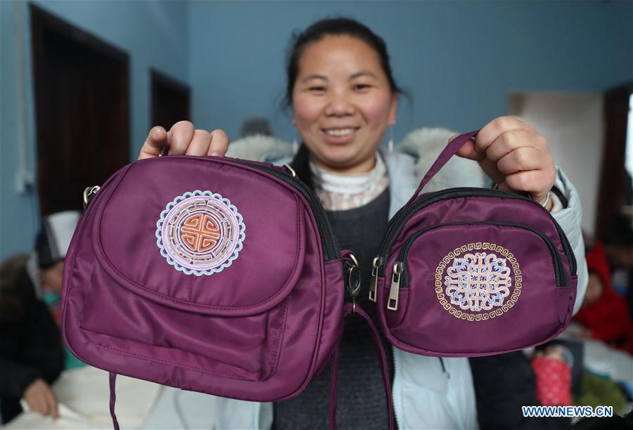 #CHINA-GUIZHOU-QIANDONGNAN-HANDICRAFT-INCOME (CN)