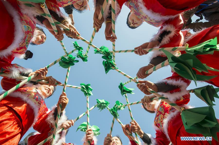 XINHUA PHOTOS OF THE DAY