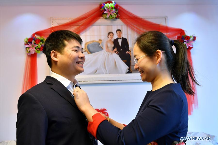 CHINA-TRAIN-COUPLE-SEPARATION