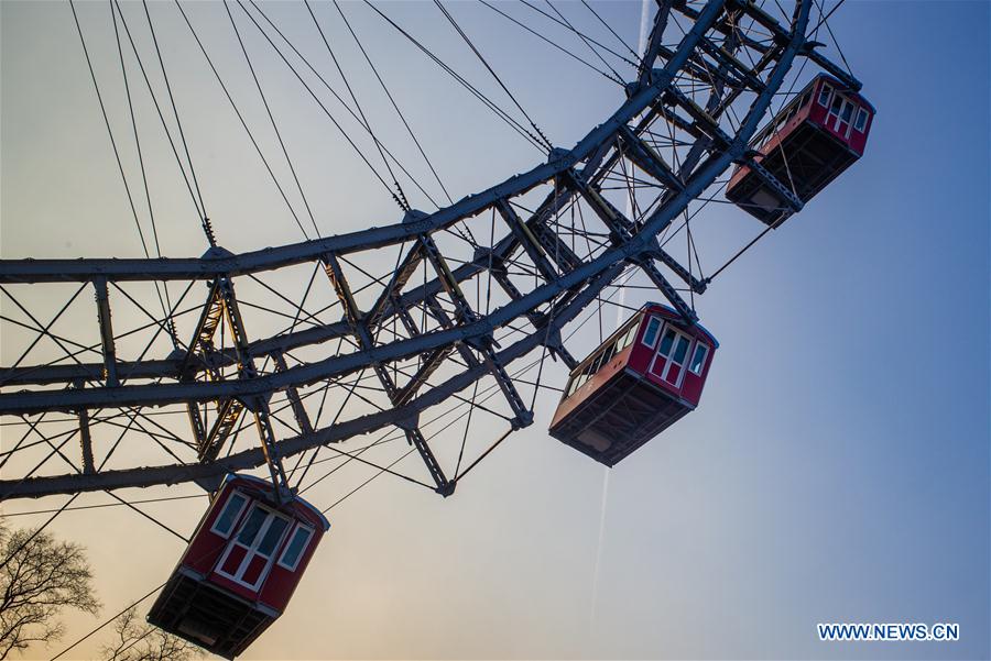 AUSTRIA-VIENNA-PRATER AMUSEMENT PARK-GIANT FERRIS WHEEL